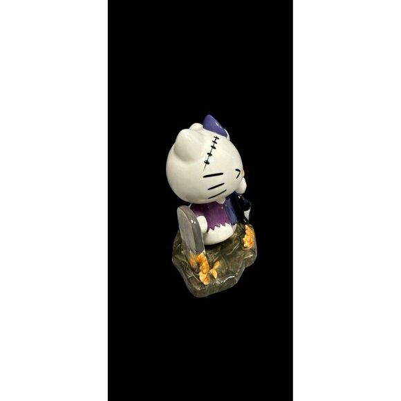 Hello Kitty ceramics halloween blue sky RIP Graveyard
